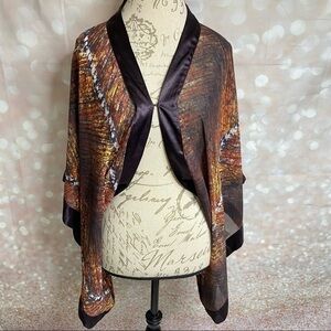 𝅺H&M Sheer Short Kimono/Poncho